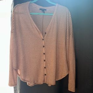 Forever 21 cute oversized button up shirt. Size small.